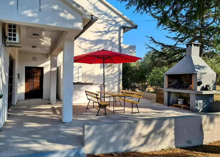House Beachfront Delight