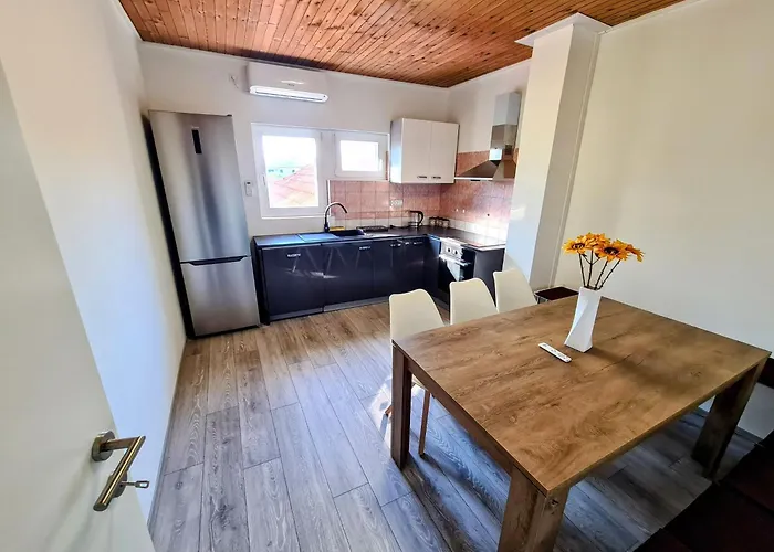 度假居 House Beachfront Delight Neviđane